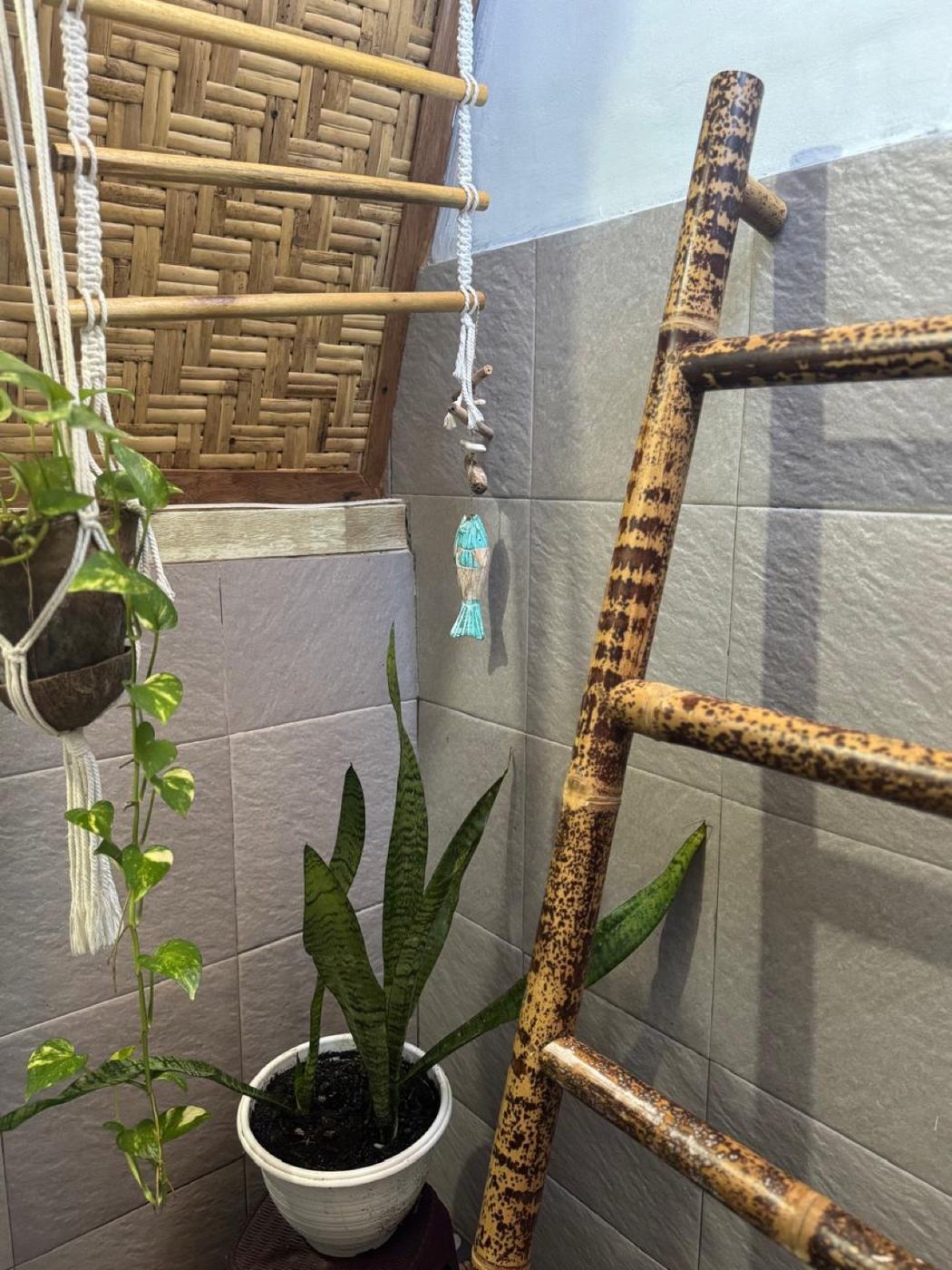 Interior bamboo details